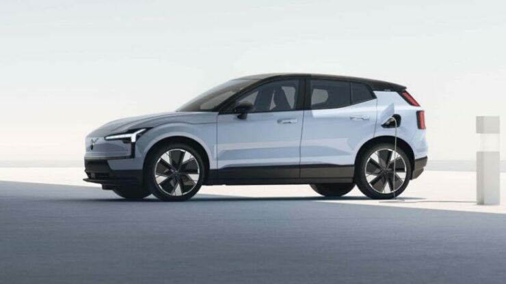 volvo ex30 04