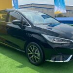 BYD M6 China 01