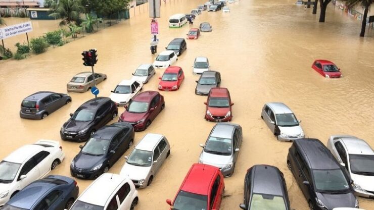 kereta-banjir
