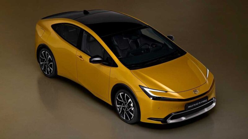 toyota-prius-2022