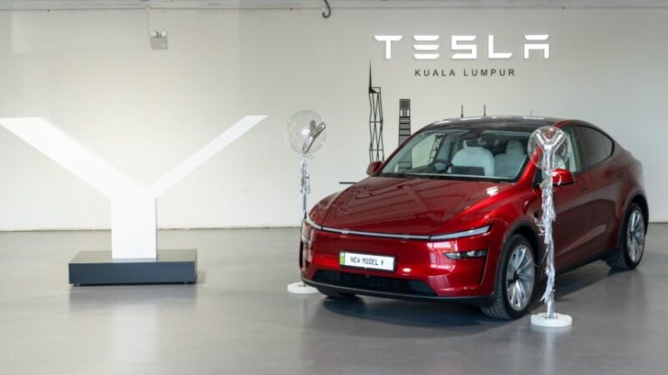TESLA MODEL Y 2025