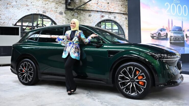 Dato_ Sri Siti Nurhaliza, the 2000th Zeekr owner in Malaysia