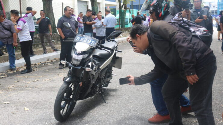 AFAZ Supermoped 150cc (1)