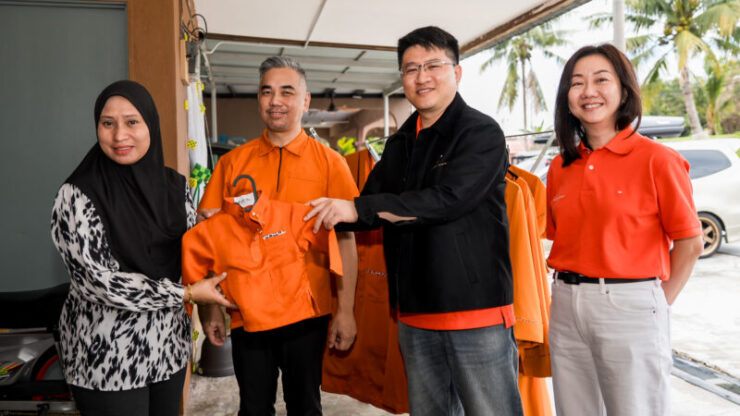Lepas Baju Raya Malaysia (1)