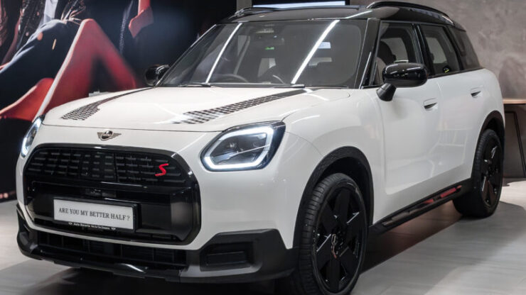 MINI_Shadowline-1